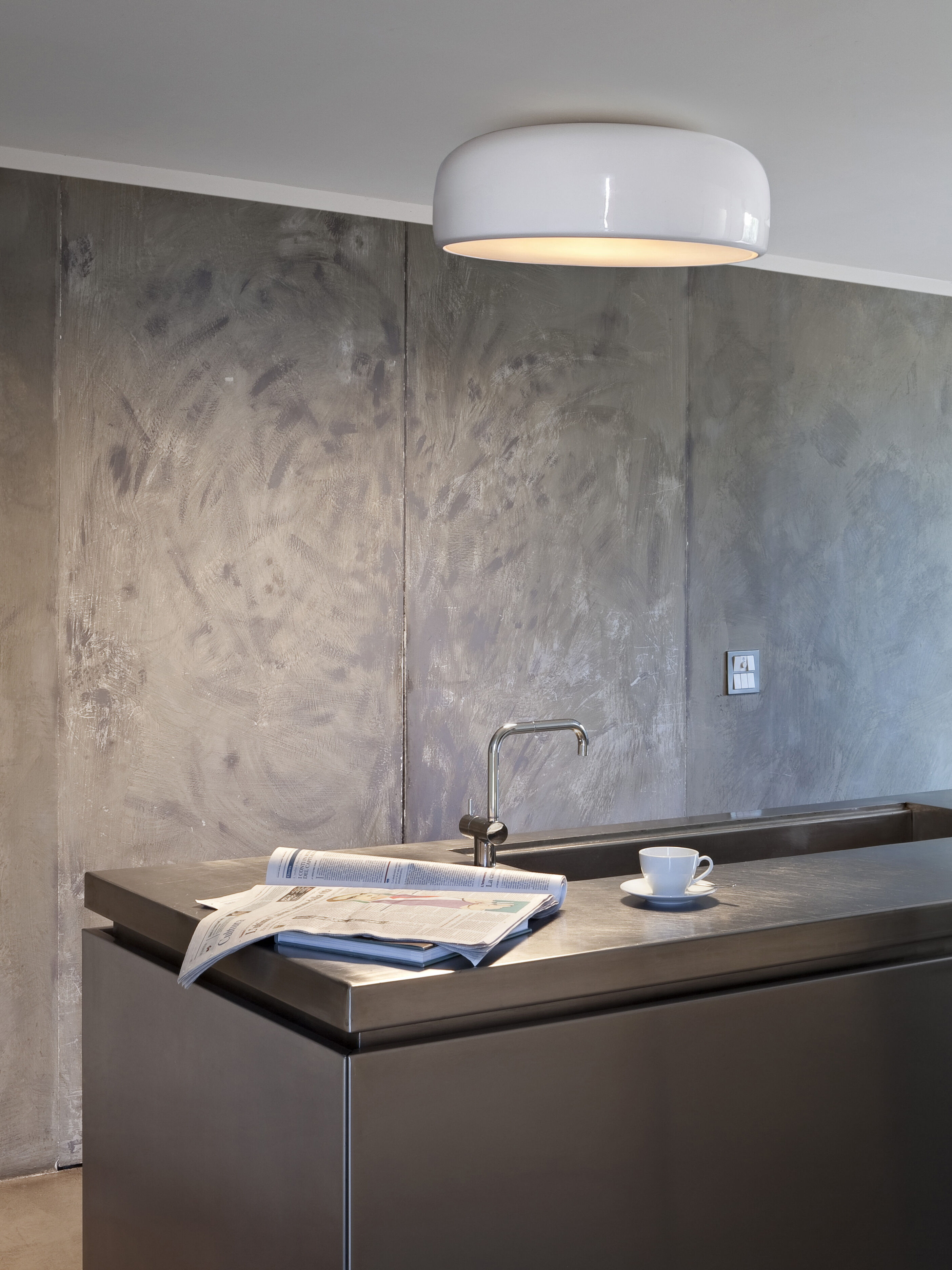 rooms-kitchen-flos-01