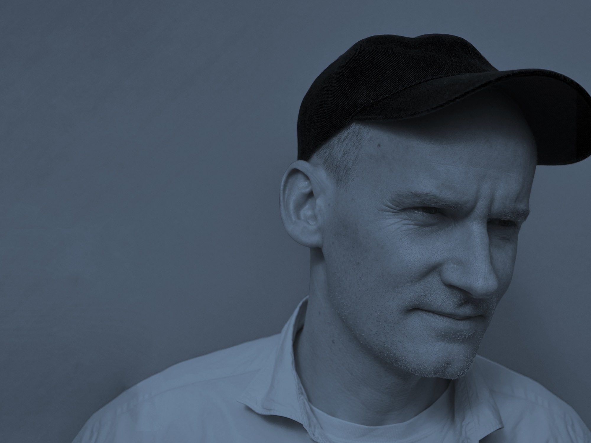 FLOS_Sebastian-Wrong_Designer_blue