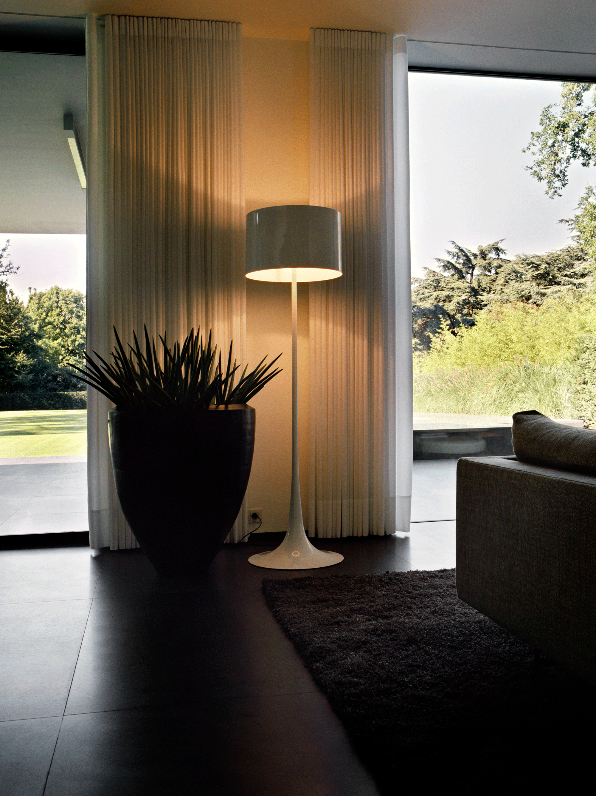 FLOS_Spun-Light_Floor-Lamp