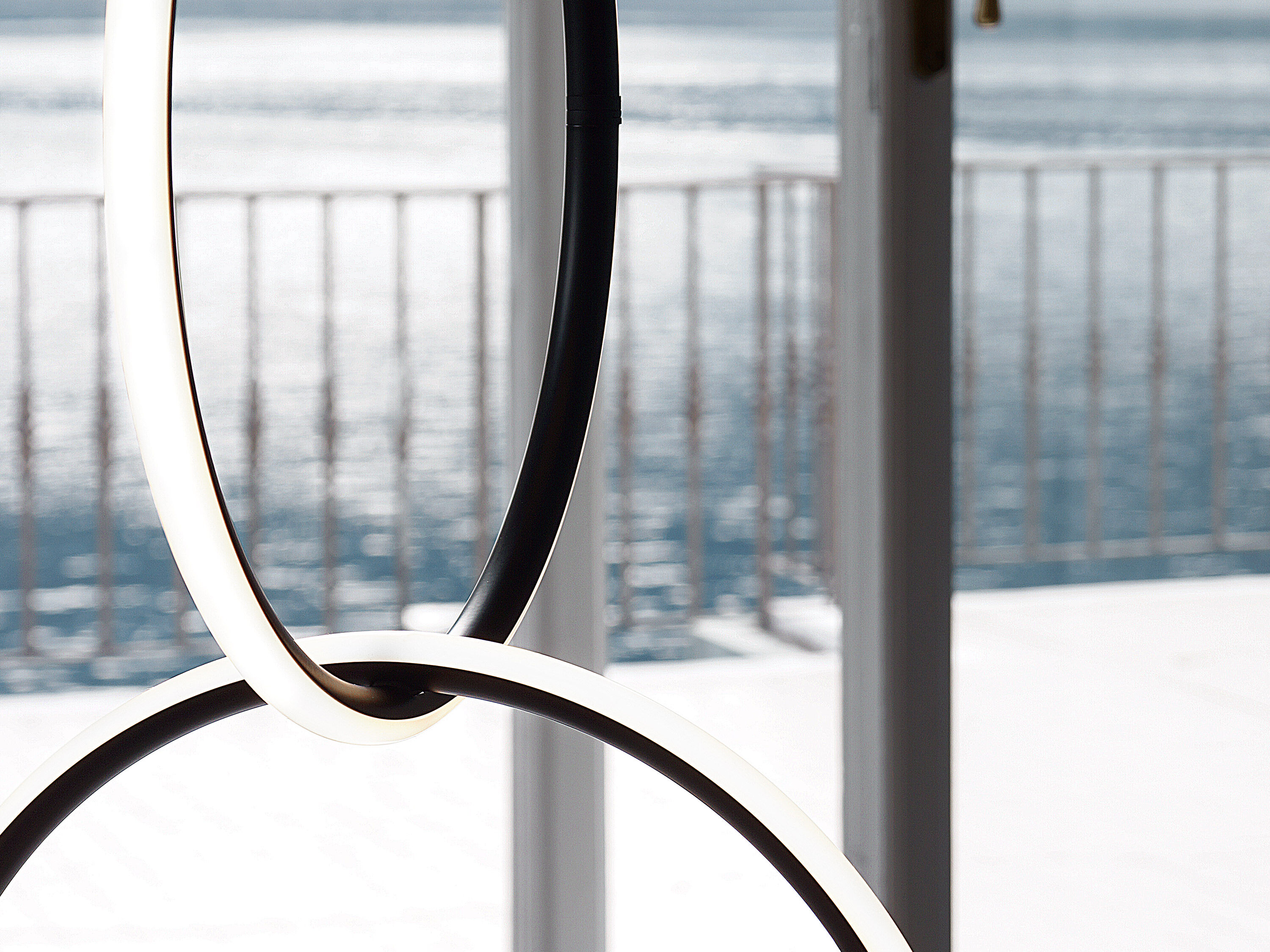 Arrangements Round Small