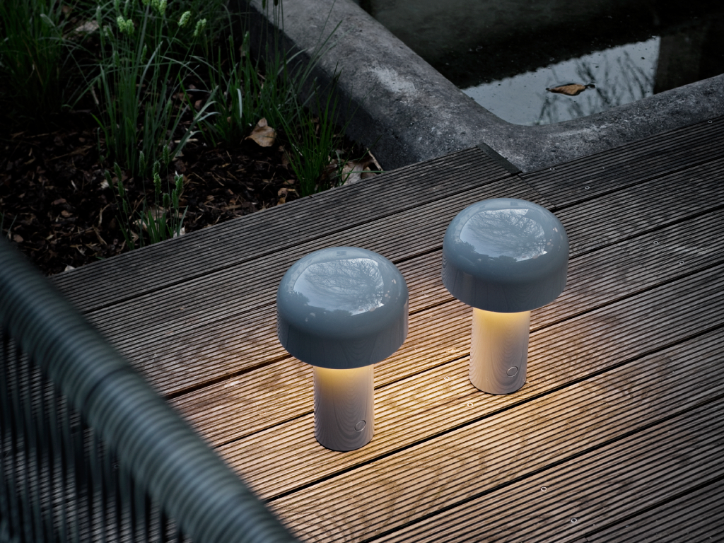 Bellhop Table, , lifeshot