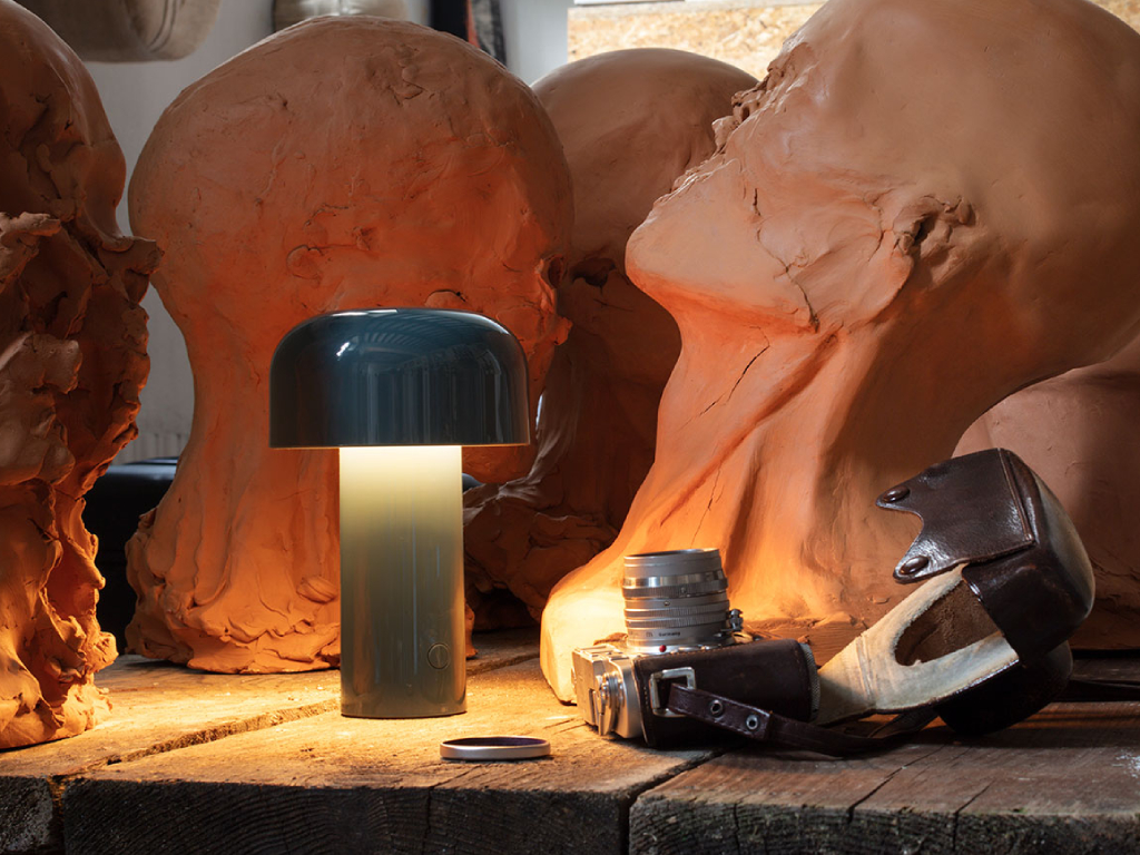 Bellhop Table, , lifeshot